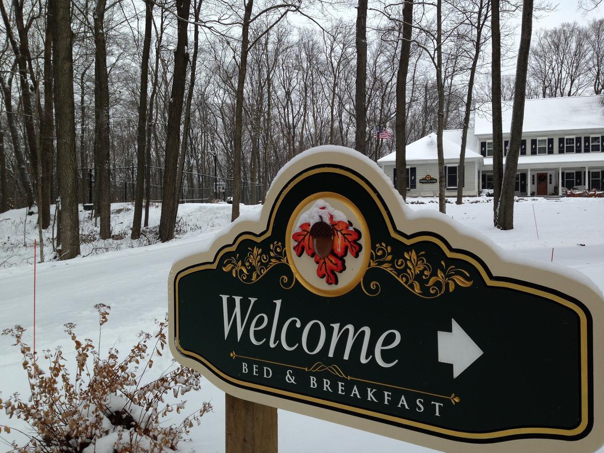Hidden Serenity Bed And Breakfast West Bend Exterior photo